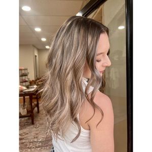 Meet your Posher, Megan